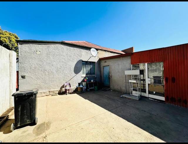 7 BEDROOM HOUSE FOR SALE IN BENONI CENTRAL